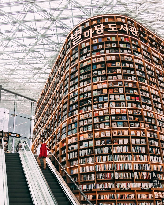Explore the iconic Starfield Library with its impressive book wall located in Seoul, South Korea.
